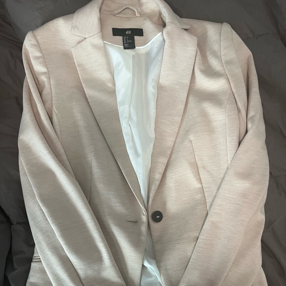 H&M tan blazer size 2